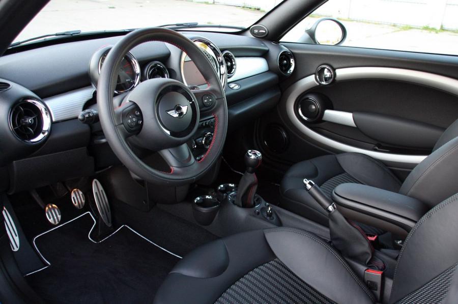  Mini Coupe JCW 2012 года  (фото 155 из 173)